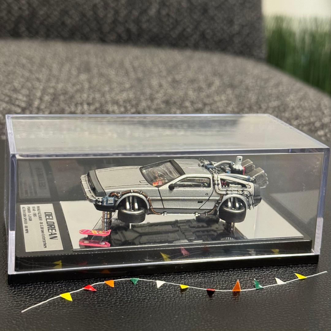 キャラウィール デロリアン Ⅱ カスタム品 1/64 バックトゥザフューチャー