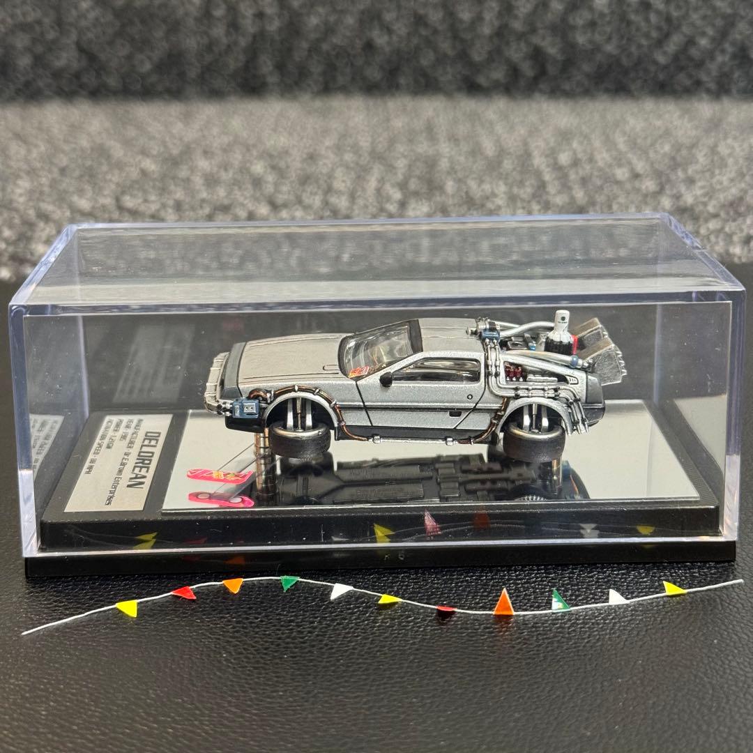 キャラウィール デロリアン Ⅱ カスタム品 1/64 バックトゥザフューチャー