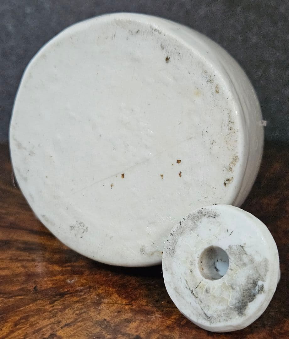 李氏朝鮮時代　朝鮮古陶磁器　李朝白磁　蓋付き灯火器　灯り道具　油壺　花入れ　民藝