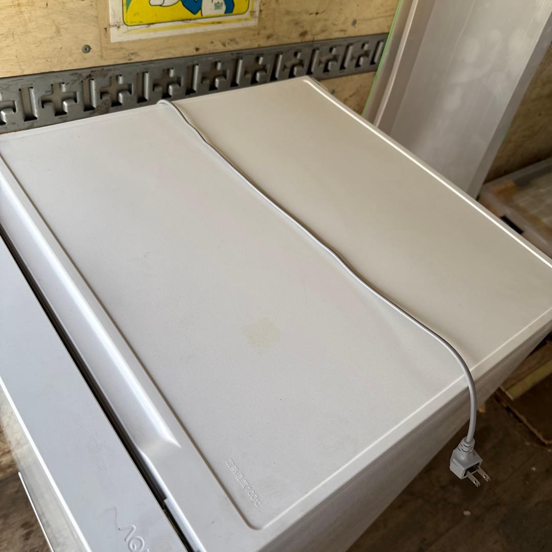 ホワイト冷凍冷蔵庫AQUA2024年製200Ｌ