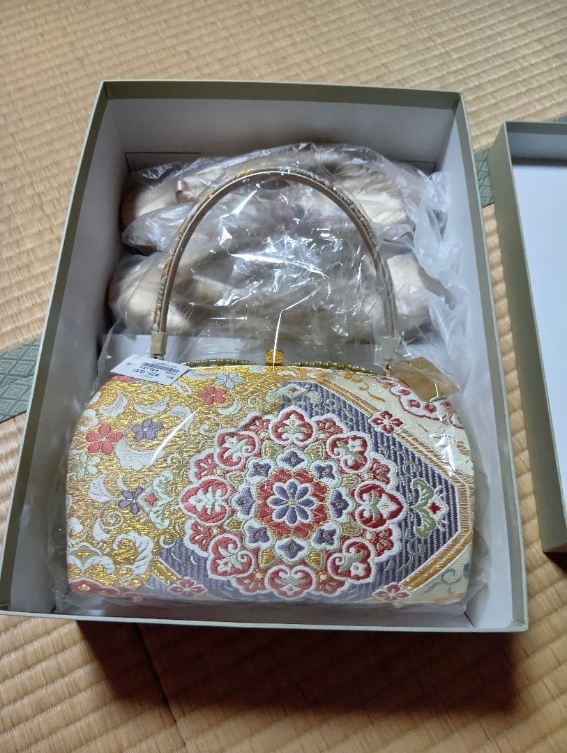 特選草履バックセット。正絹帯地。