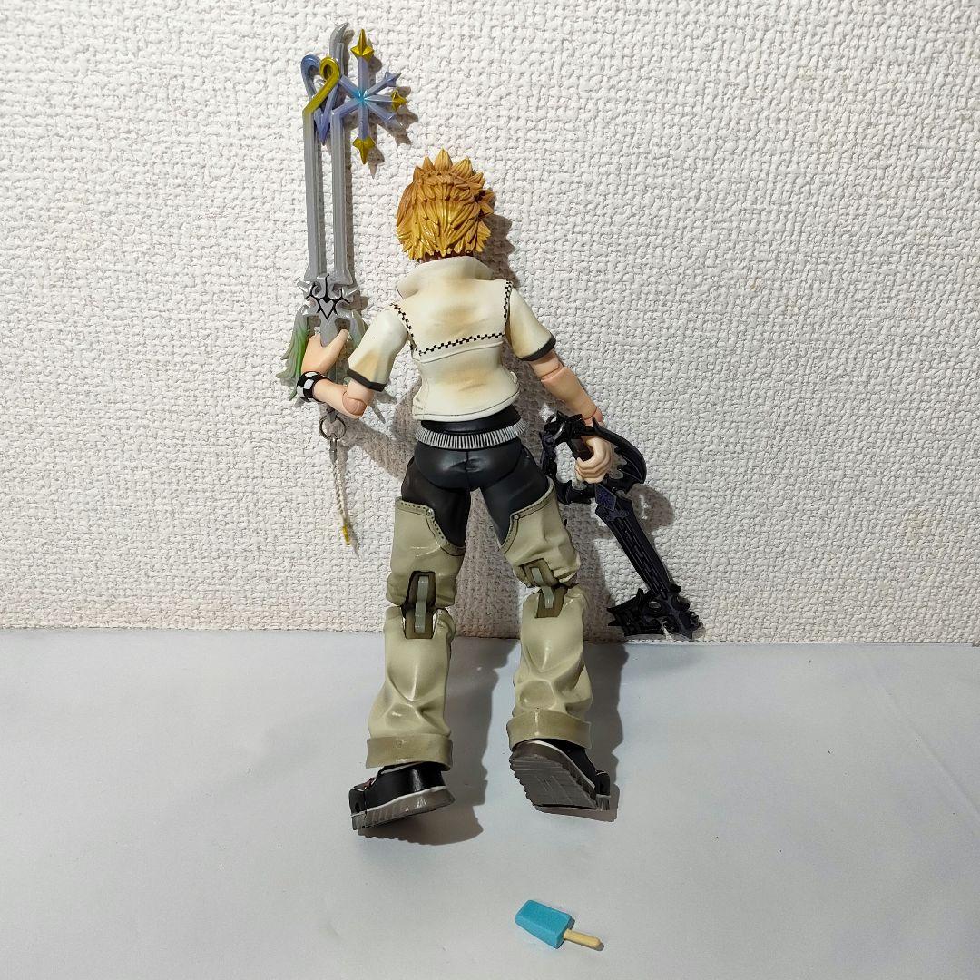 ☆　PLAY ARTS改　キングダムハーツフィギュア　ロクサス　③　☆