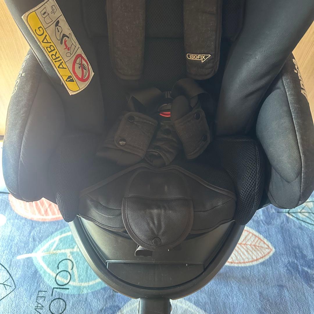 アップリカフラディアグロウ ISOFIX 回転 ピュアブラック93505