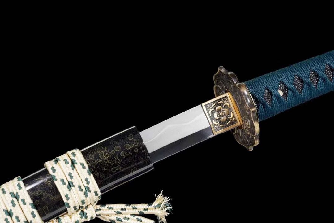 青龍彫物 脇差 三色研ぎ 武具 舞踊刀 日本刀 美術刀 刀装具