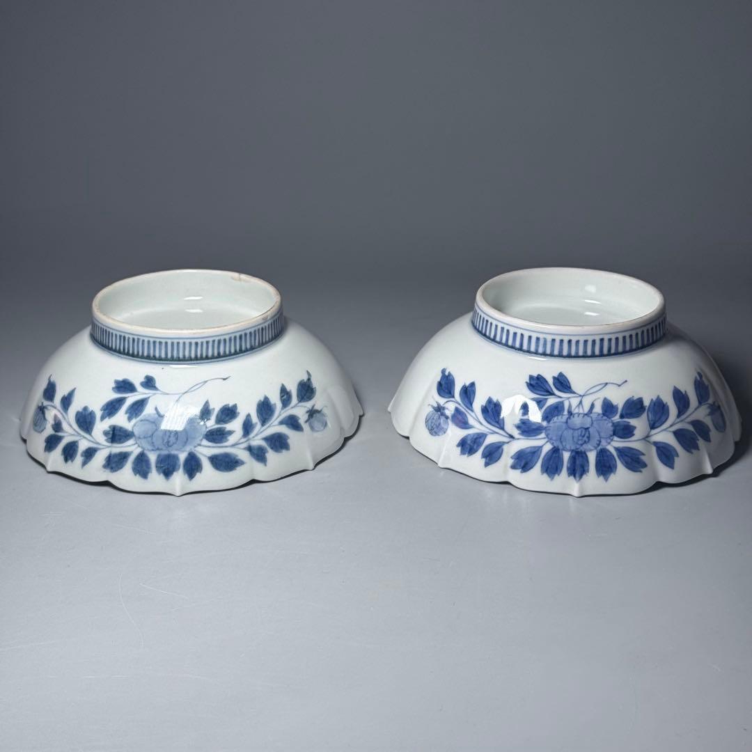 後期鍋島 染付葡萄絵菊花形皿 二点 膾皿 同手図録