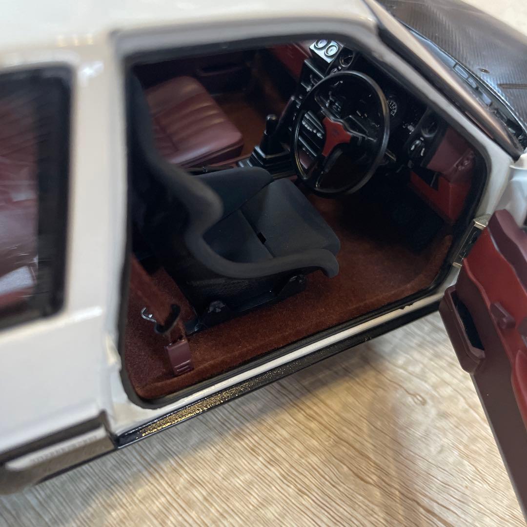 AE86 ホワイト/ブラック 藤原とうふ店