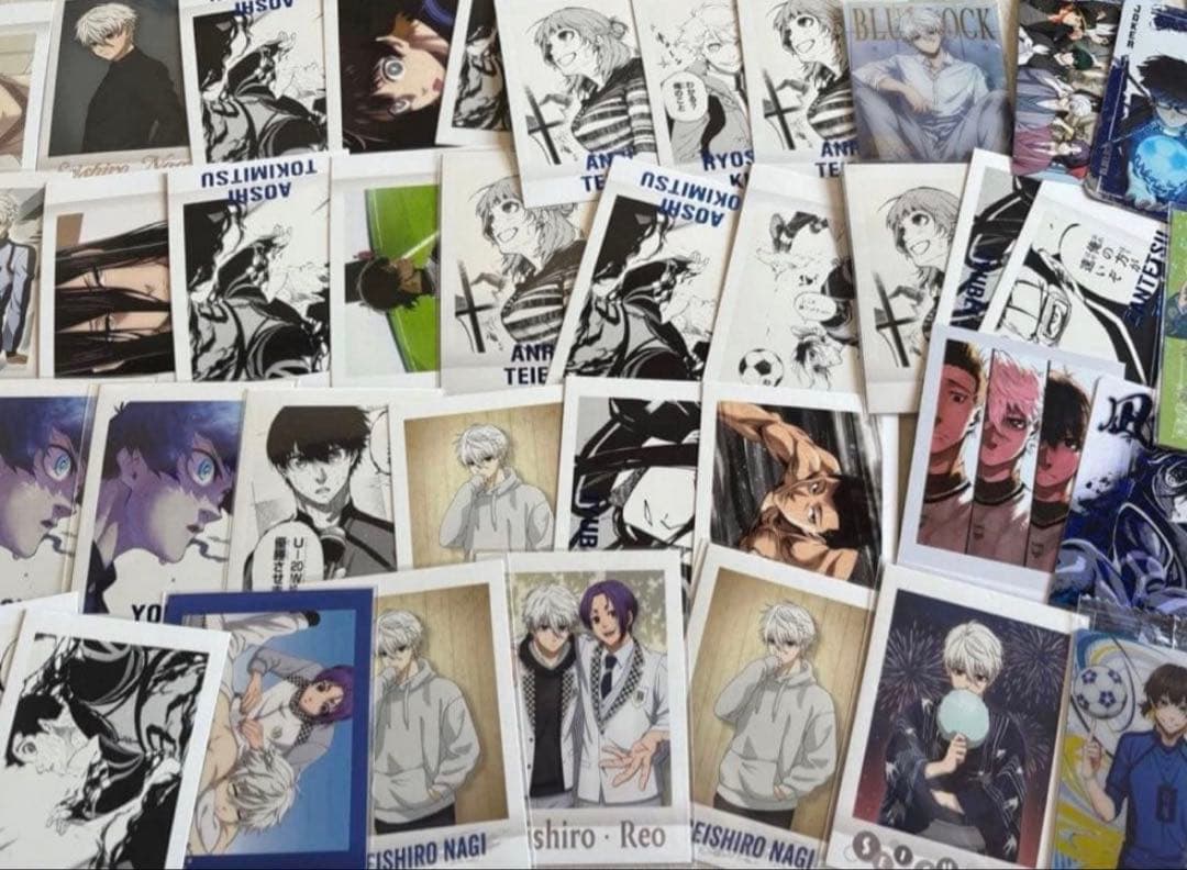 アニメグッズ ブルーロック 紙類 大量 まとめ売り - メルカリ