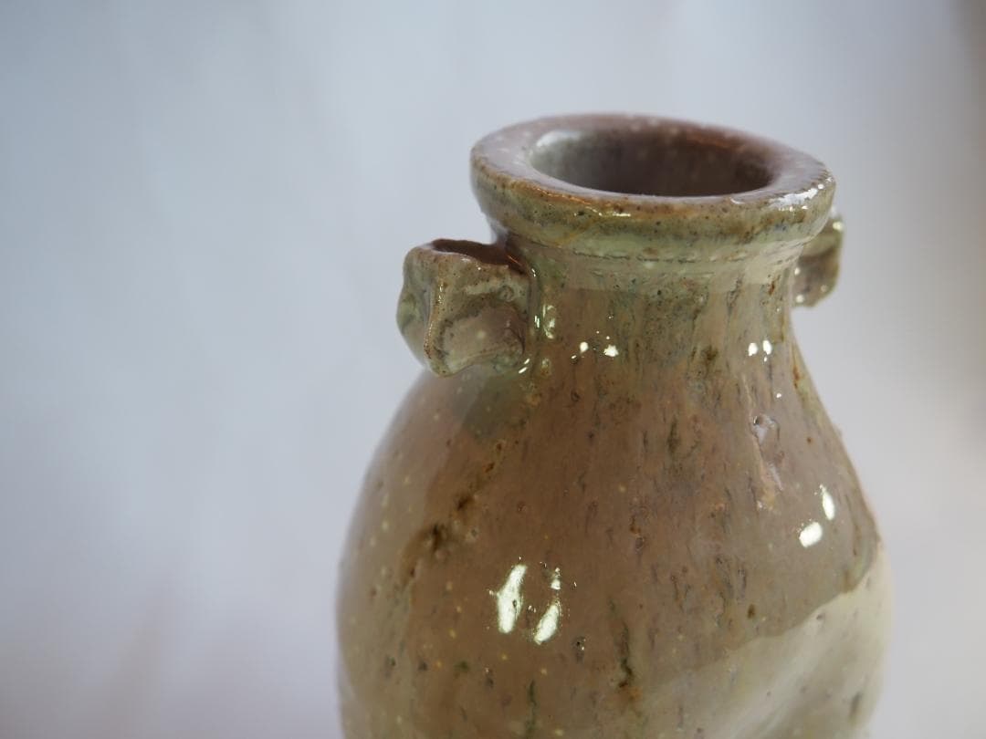 14代坂田泥華造『萩灰被耳付花入』（共箱）山口県指定無形文化財