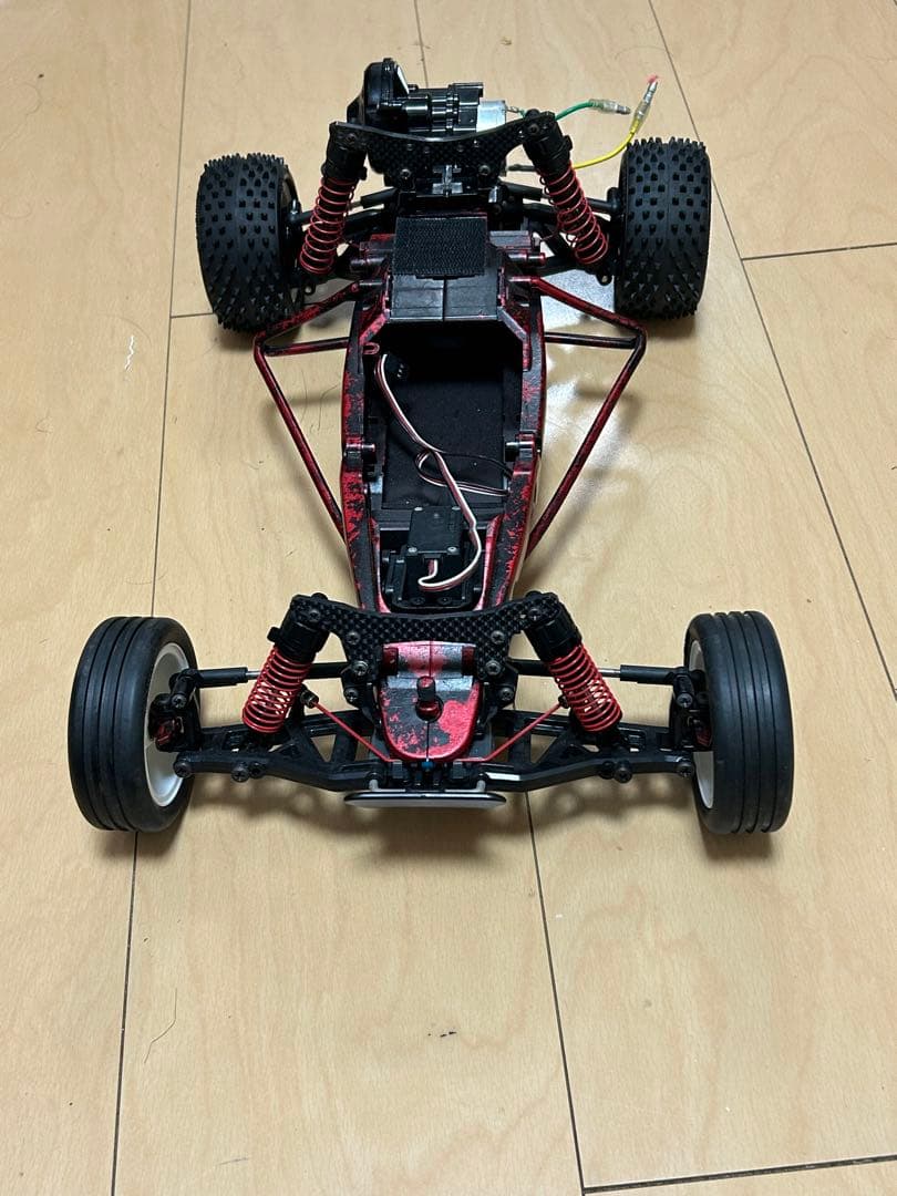 タミヤ　DT-03 ボディのみ