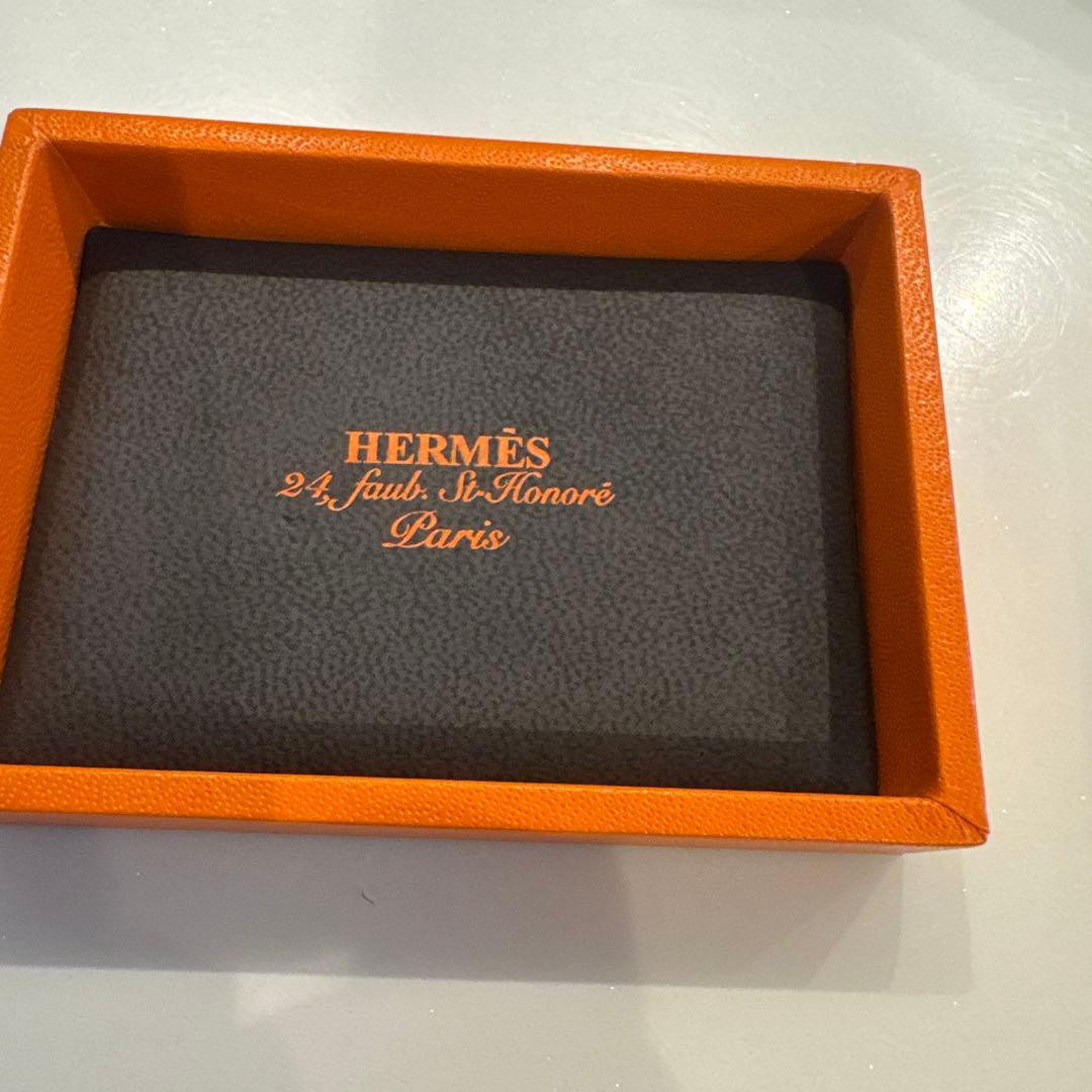 チ*ダ様 HERMES シェーヌダンクル ローズゴールドピアス - メルカリ