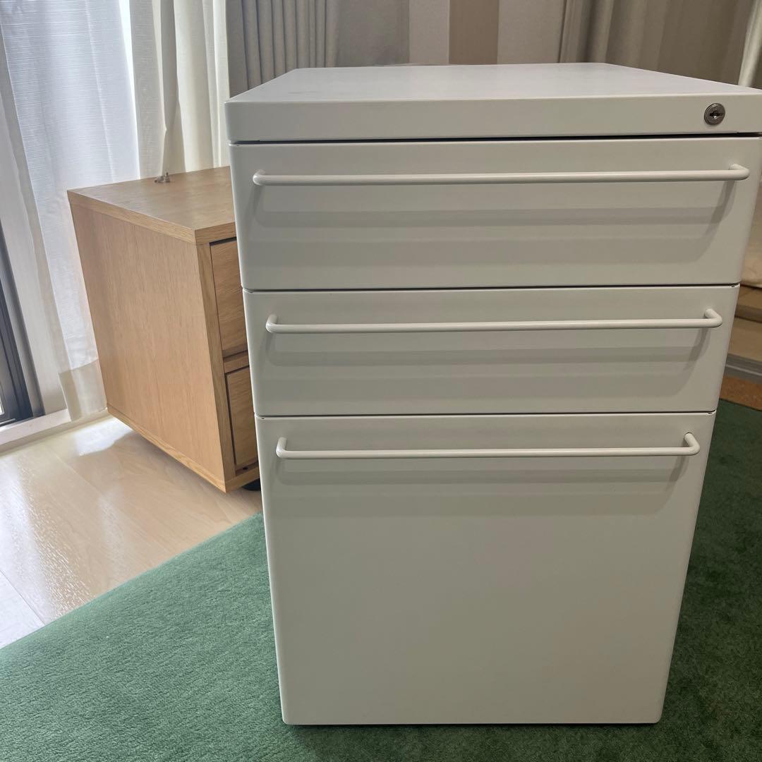 無印 スチールキャビネット ライトグレー