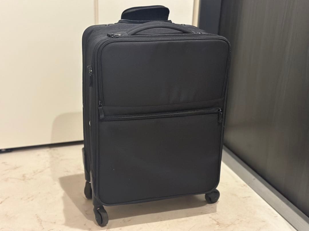 廃盤】無印良品 半分の厚みで収納できるソフトキャリーケース S 36L 黒