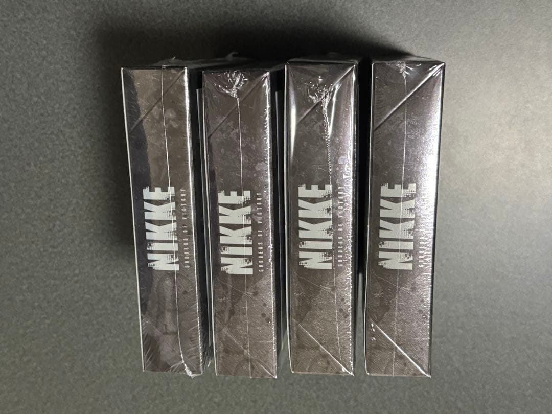 ヴァイスシュヴァルツ 勝利の女神NIKKE 未開封シュリンク付き4box（初版）