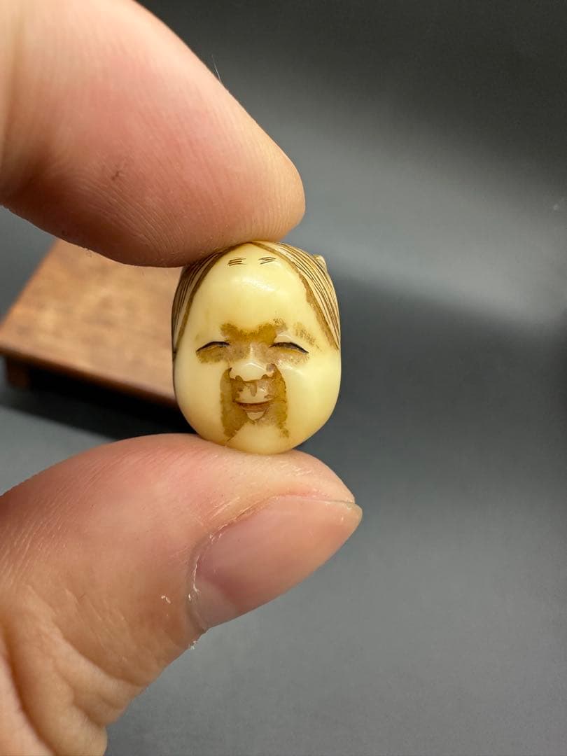 緒締 玉4点 玉 おじめ 根付 提げ物 骨董古美術