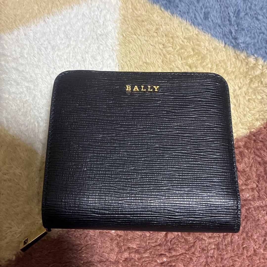 BALLYバリー 新品箱付き　二つ折り財布　ブラック無地
