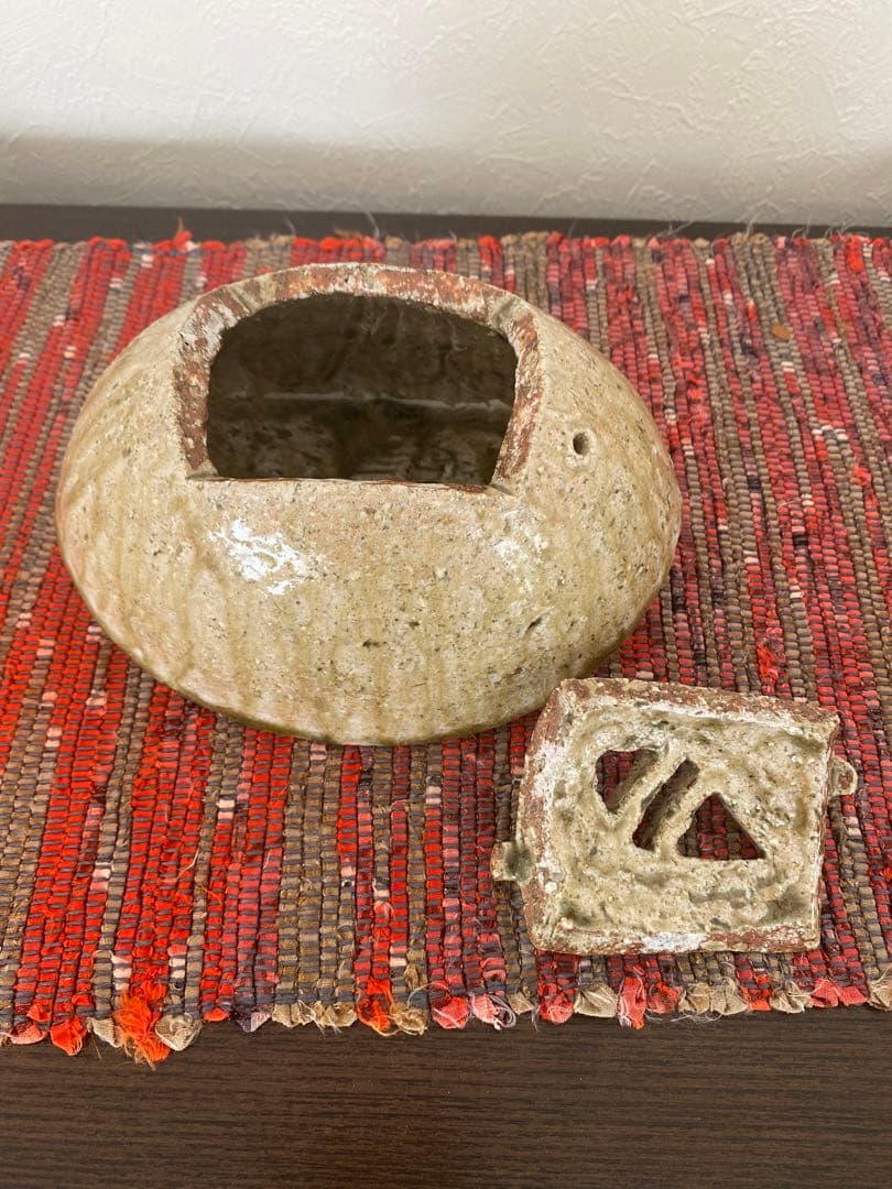 東直人 作 灰釉香炉 第32回伝統工芸陶芸部会展(平成16