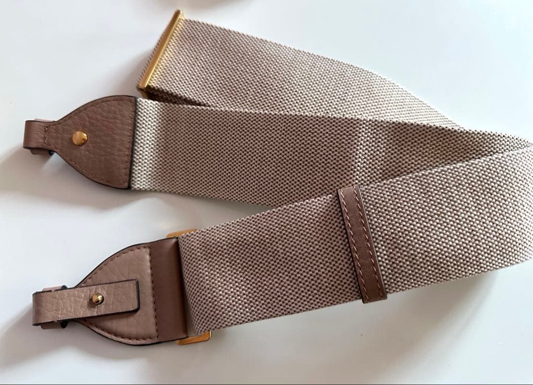 【美品】VALENTINO ヴァレンティノ 2WAYバッグ　ベビーピンク