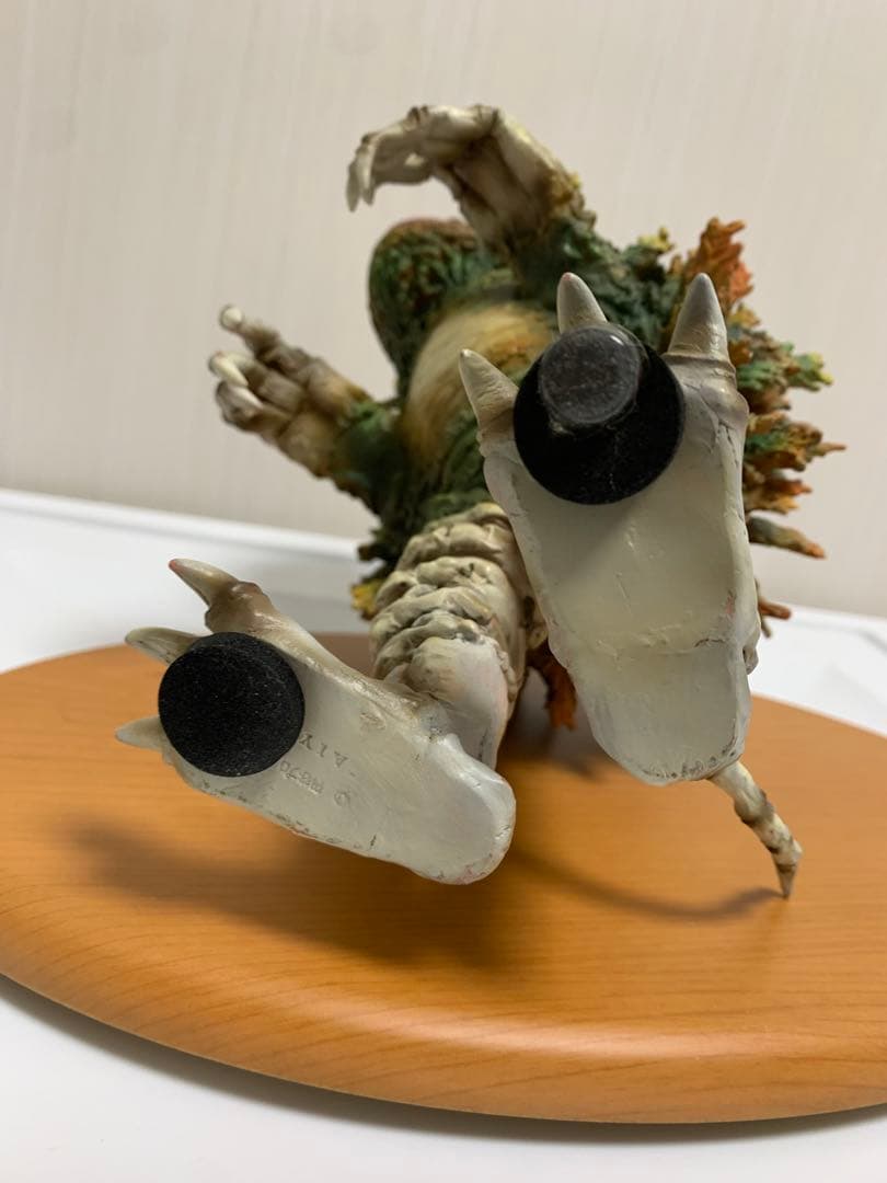 ガラモン　海洋堂　完成品