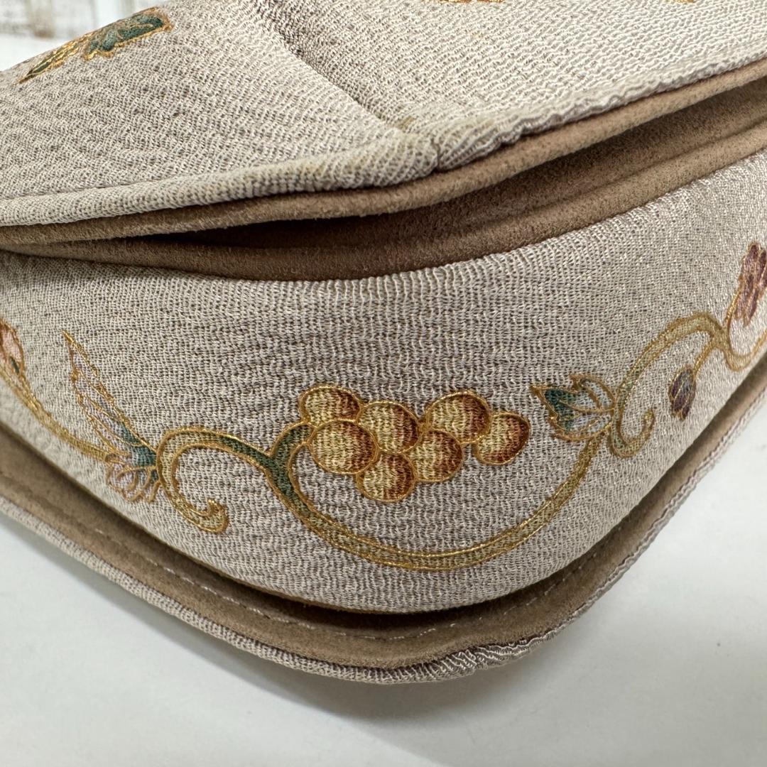 小*家様 OKAJIMA 岡重 オカジマ ハンドバッグ 和装 ベージュ シルク