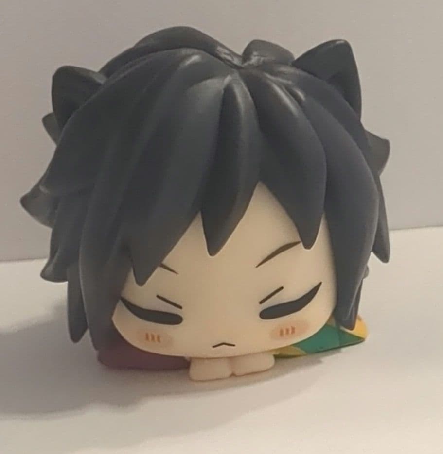 鬼滅の刃 おひるねこ フィギュア マスコット 冨岡義勇 - メルカリ