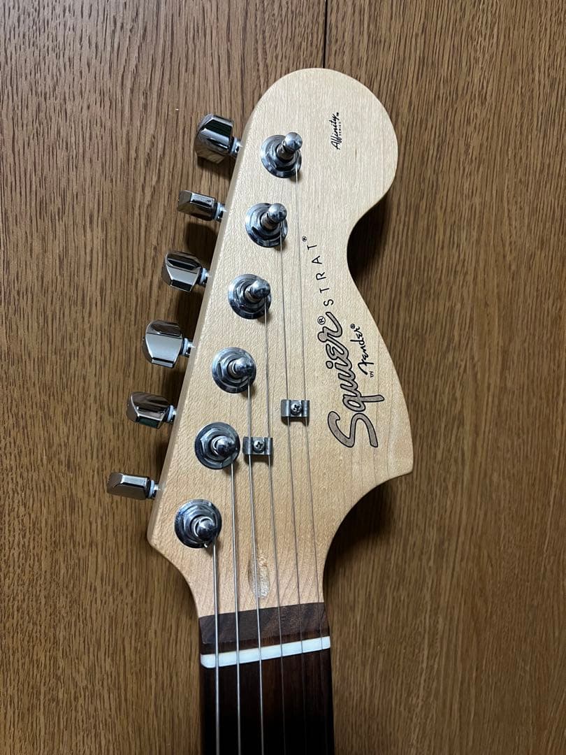 ギター Squire by Fender Stratocaster Affinity