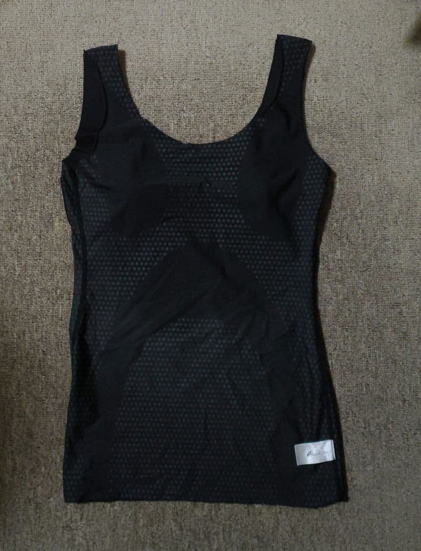 グラントイーワンズ　ホルミー　ブラトップ　タンクトップ