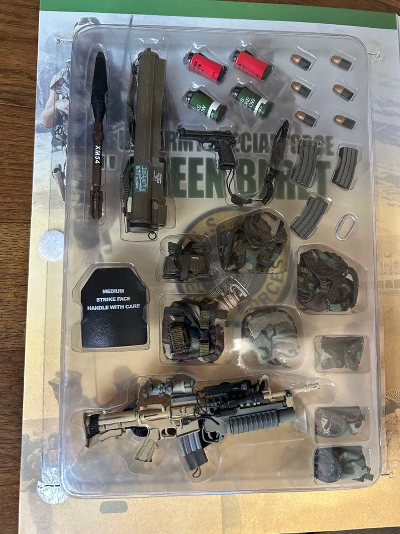 ホットトイズ HotToys 1/6 GREEN BERET 未開封