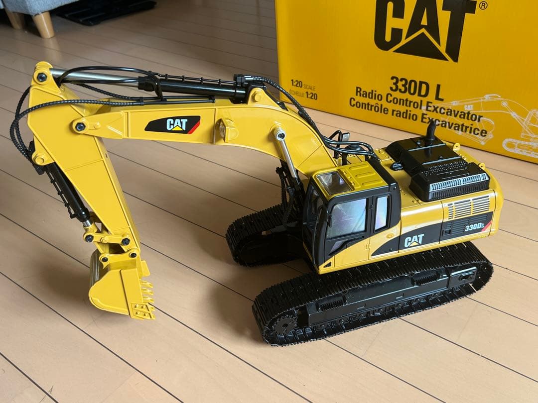 京商５６６２１ 1/20 油圧ショベル CAT330D L 動作確認済み