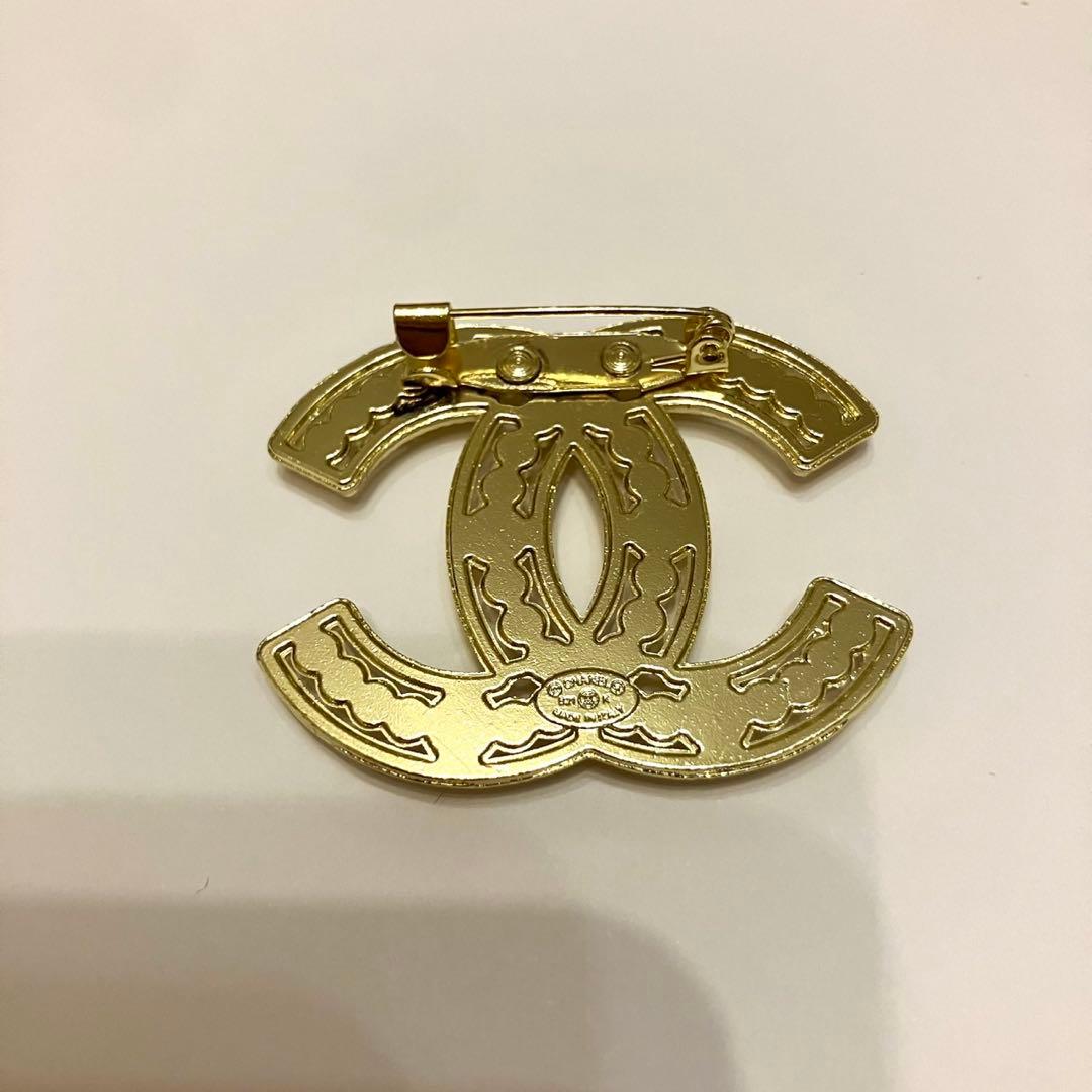 CHANEL ダブルCロゴ ブローチ ノベルティ - メルカリ