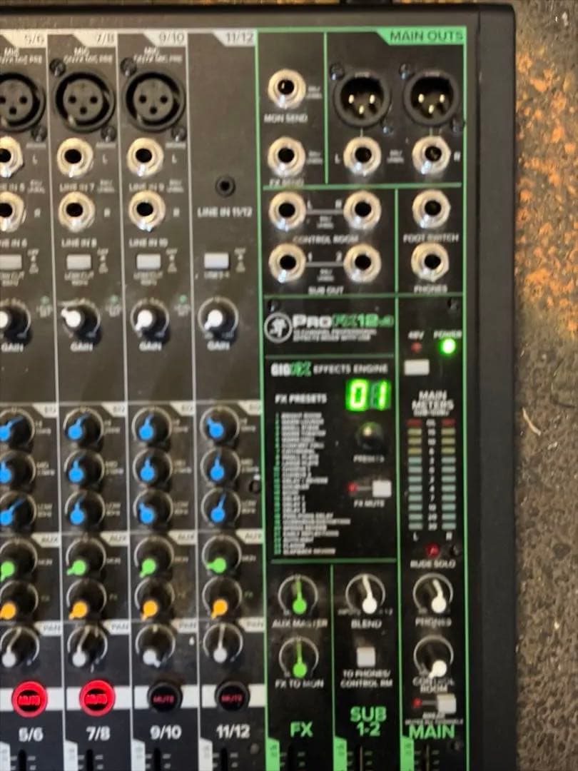 MACKIE ProFX12v3 アナログミキサー【使用少】　ヘッドフォン付き