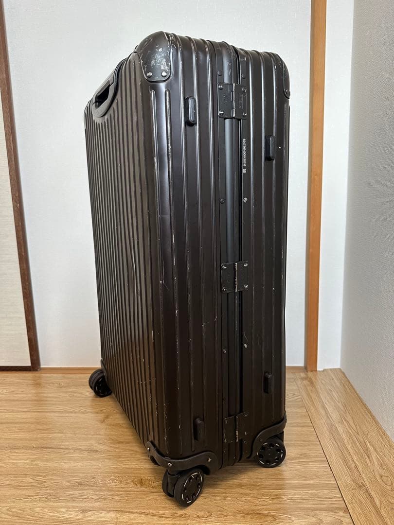 リモワ RIMOWA ブラック 6回使用 のみ使用 使用回数少ない
