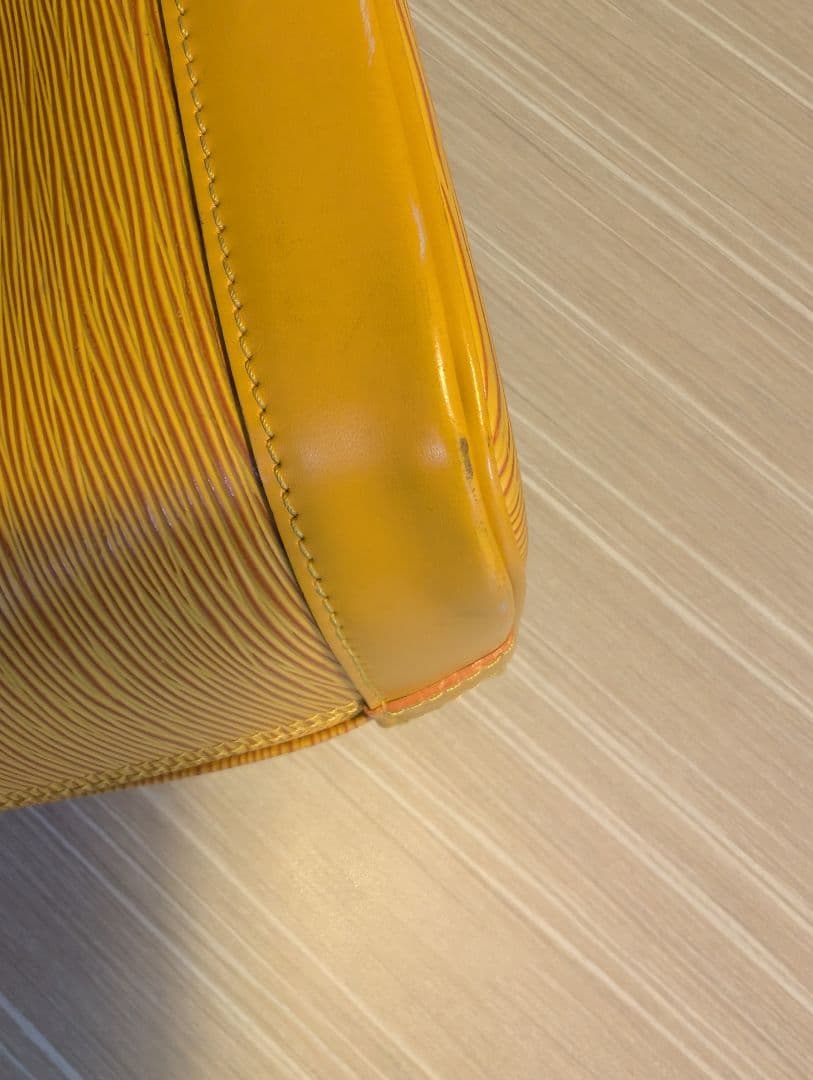 ☆値下げ☆LOUIS VUITTON ルイヴィトン エピ アルマ