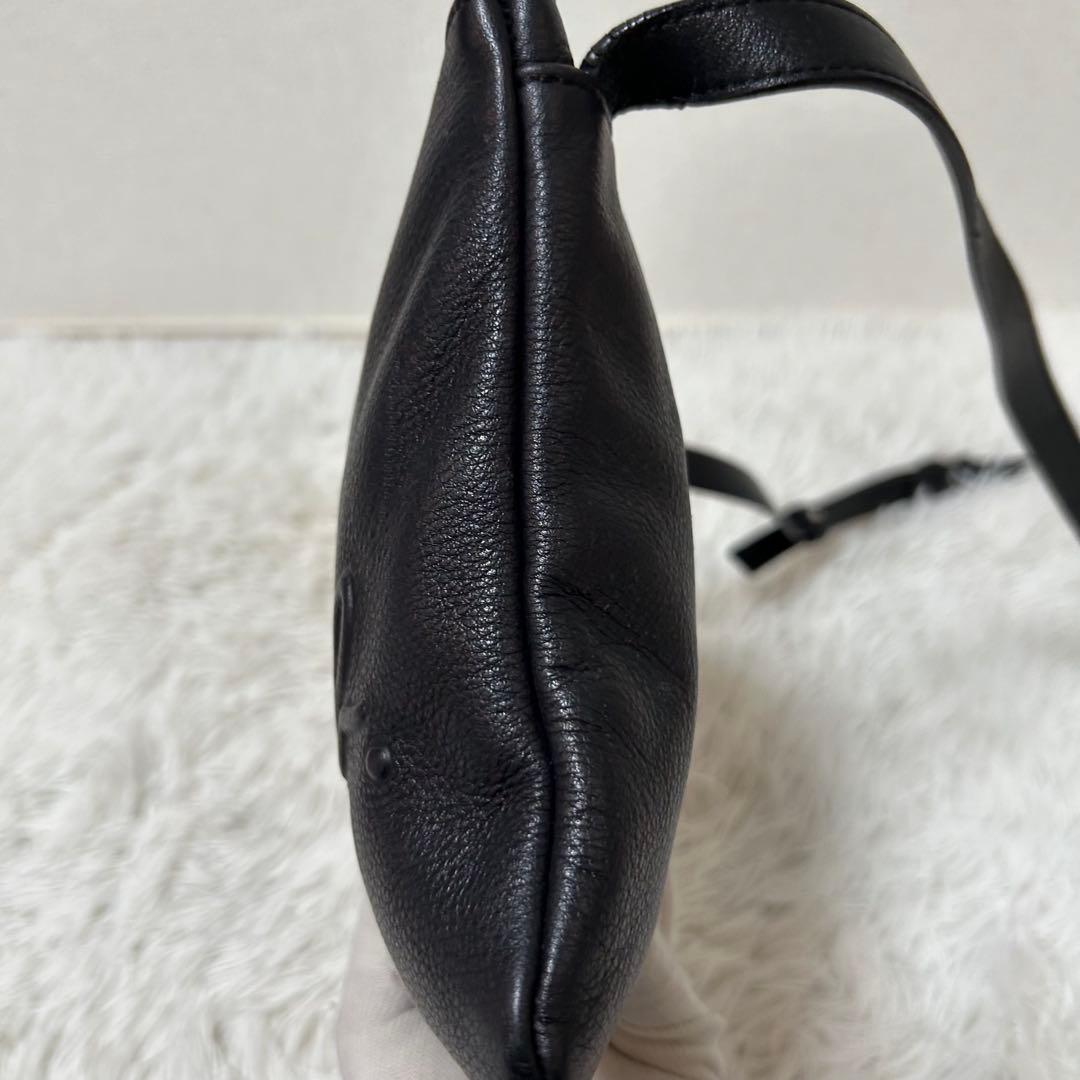 【美品✨エンボスロゴ/オールレザー】アニエスベー　ショルダーバッグ　ブラック　稀