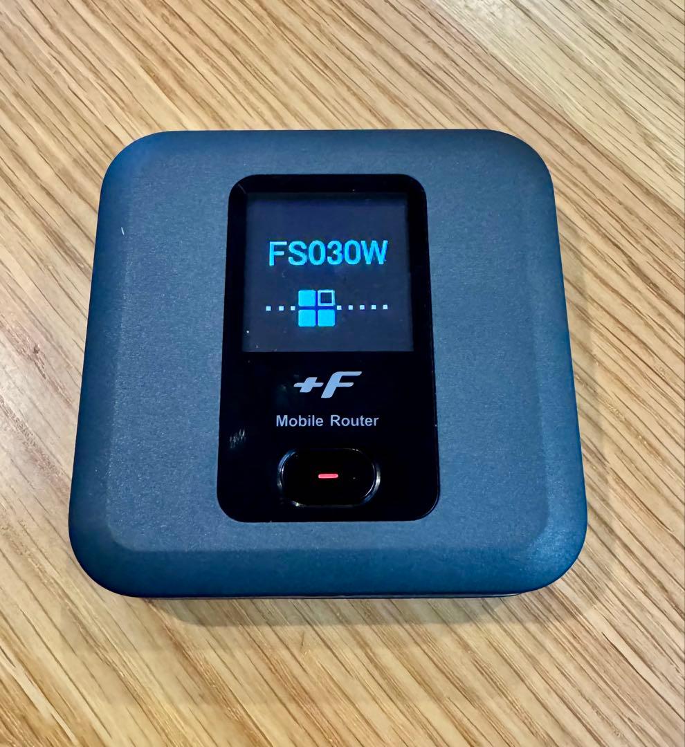 FUJISOFT FS030W モバイルルーター ブラック 本体のみ - メルカリ