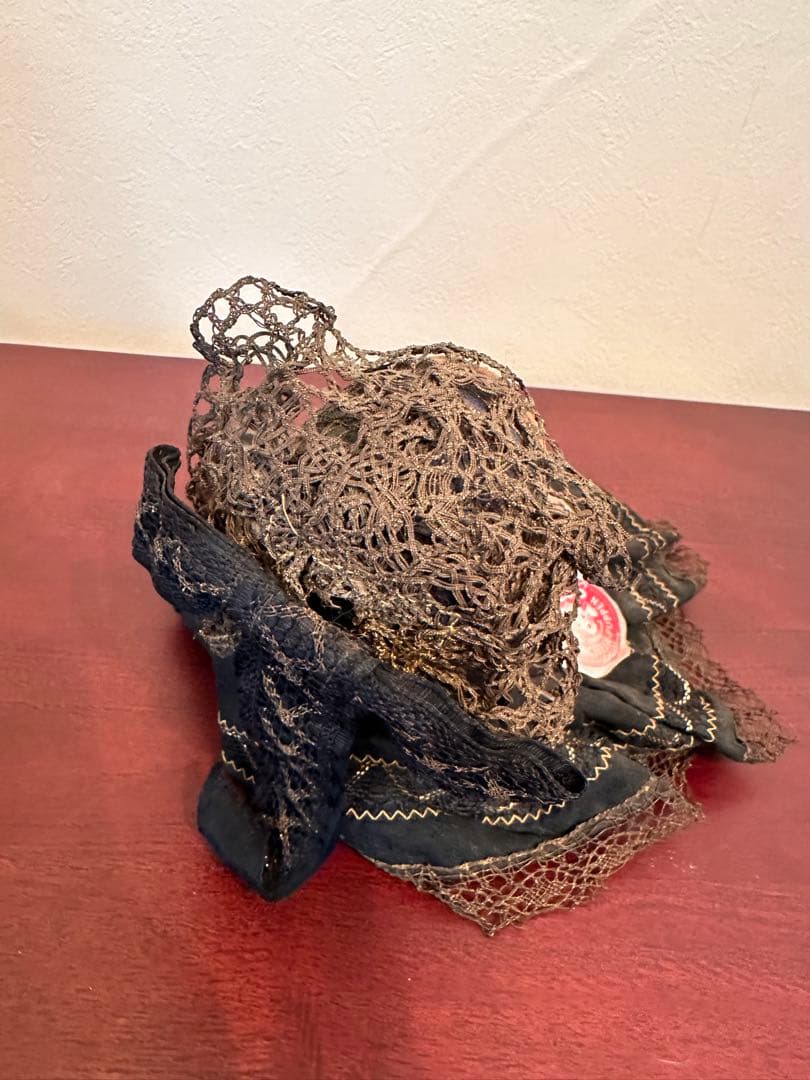 手を広げた聖母マリア｜J plus S 聖母マリア像につける星のついた光輪