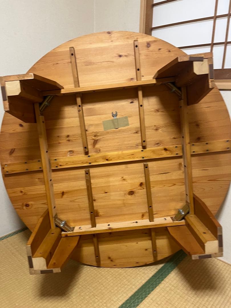 円形木製テーブル 直径約120cm
