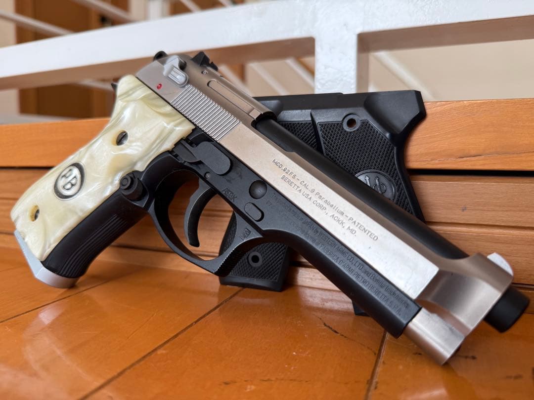 WA ベレッタ M92FS アルタモント ホワイトパールグリップ ガスガン
