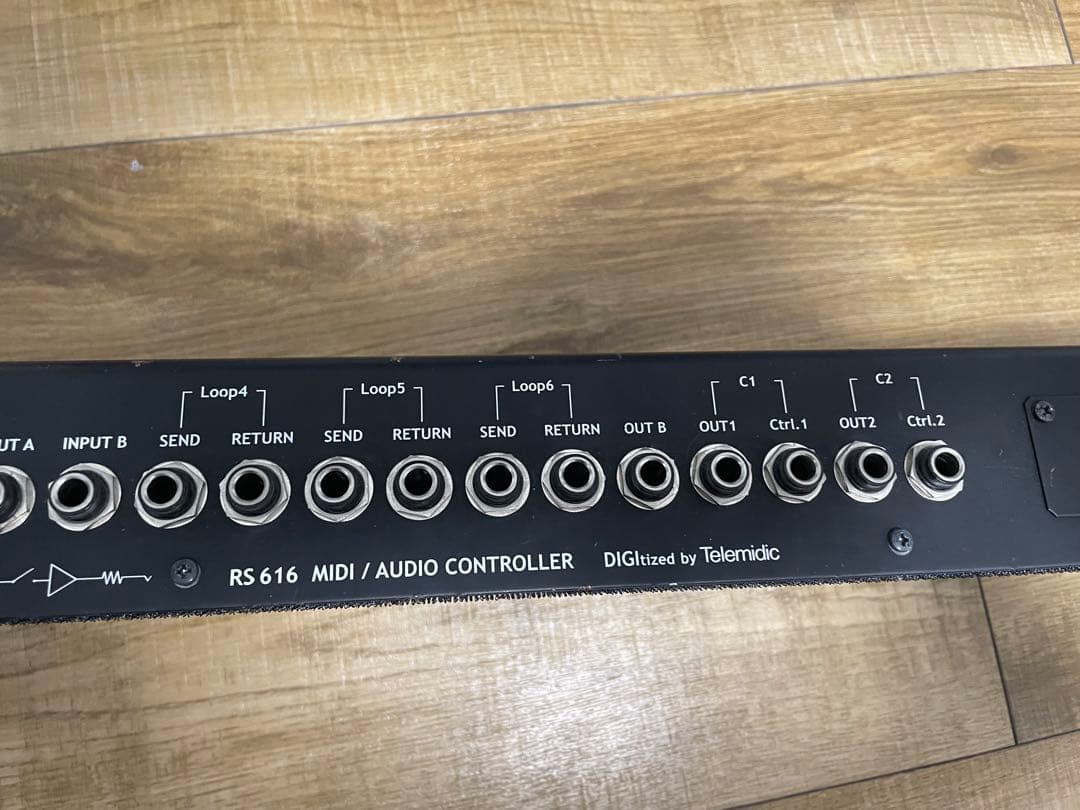 【ジャンク】CAE RS616 MIDI＆プログラムスイッチャー