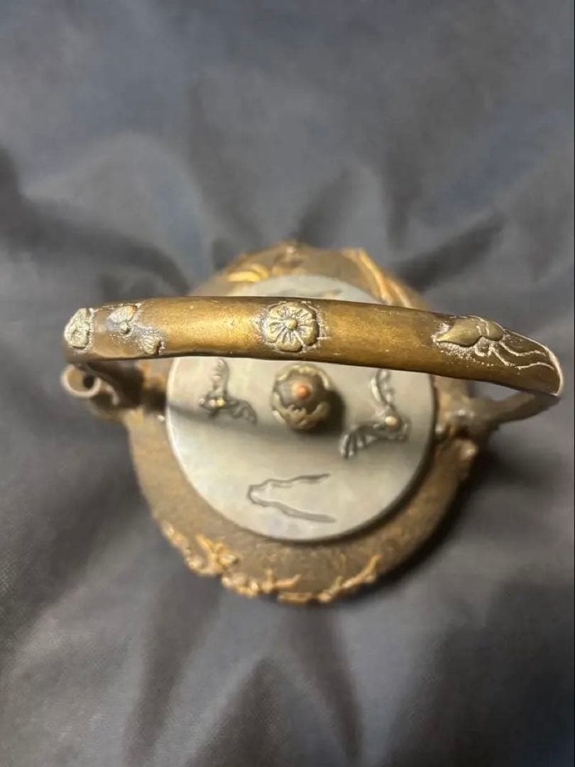 茶道具 鉄瓶 亀文堂鉄壺 梅と竹の彫刻