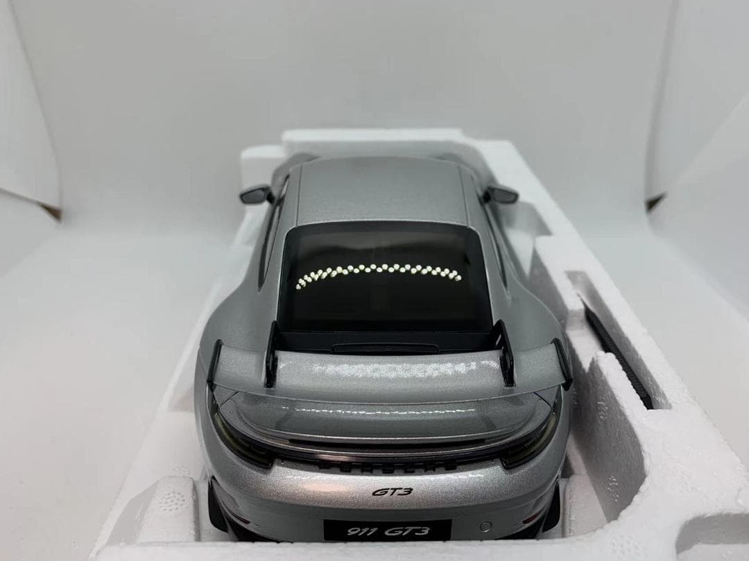 304-032 ノレブ 1/18 ポルシェ 911 GT3 2021