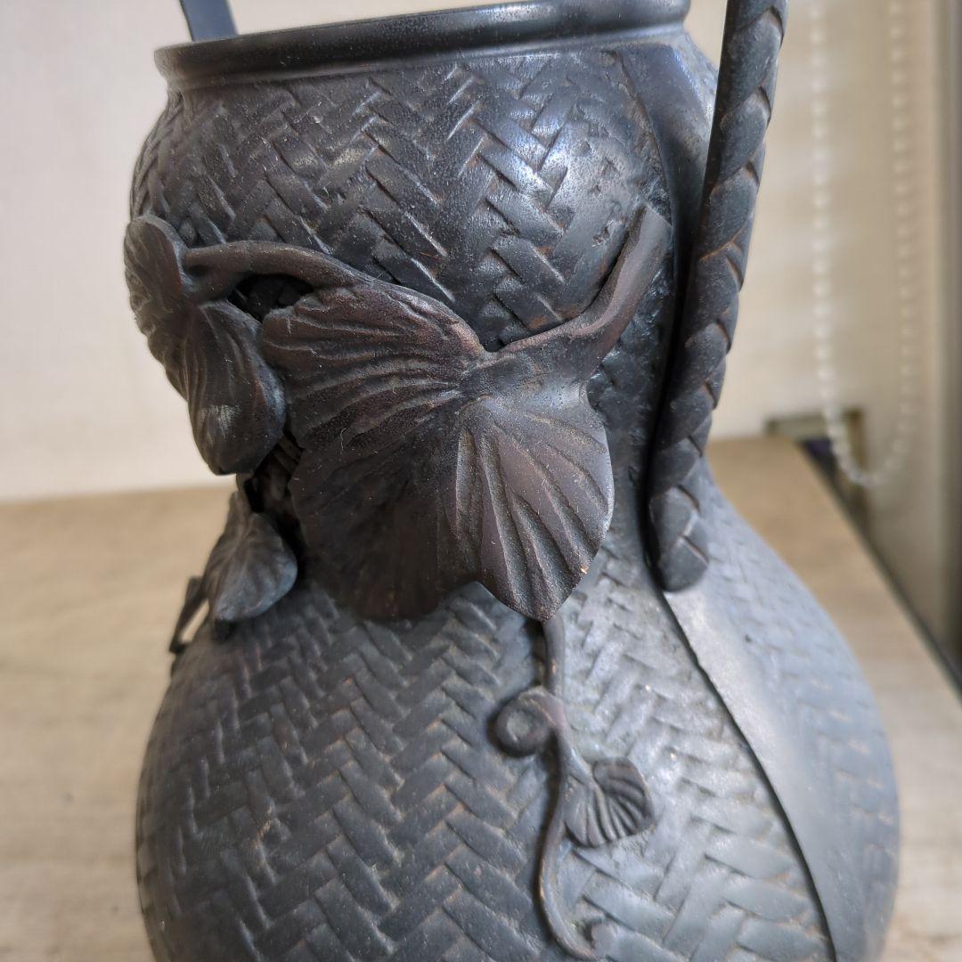 骨董 花入れ 蔦 籠形 アンティーク オブジェ 花器 手提げ 在銘