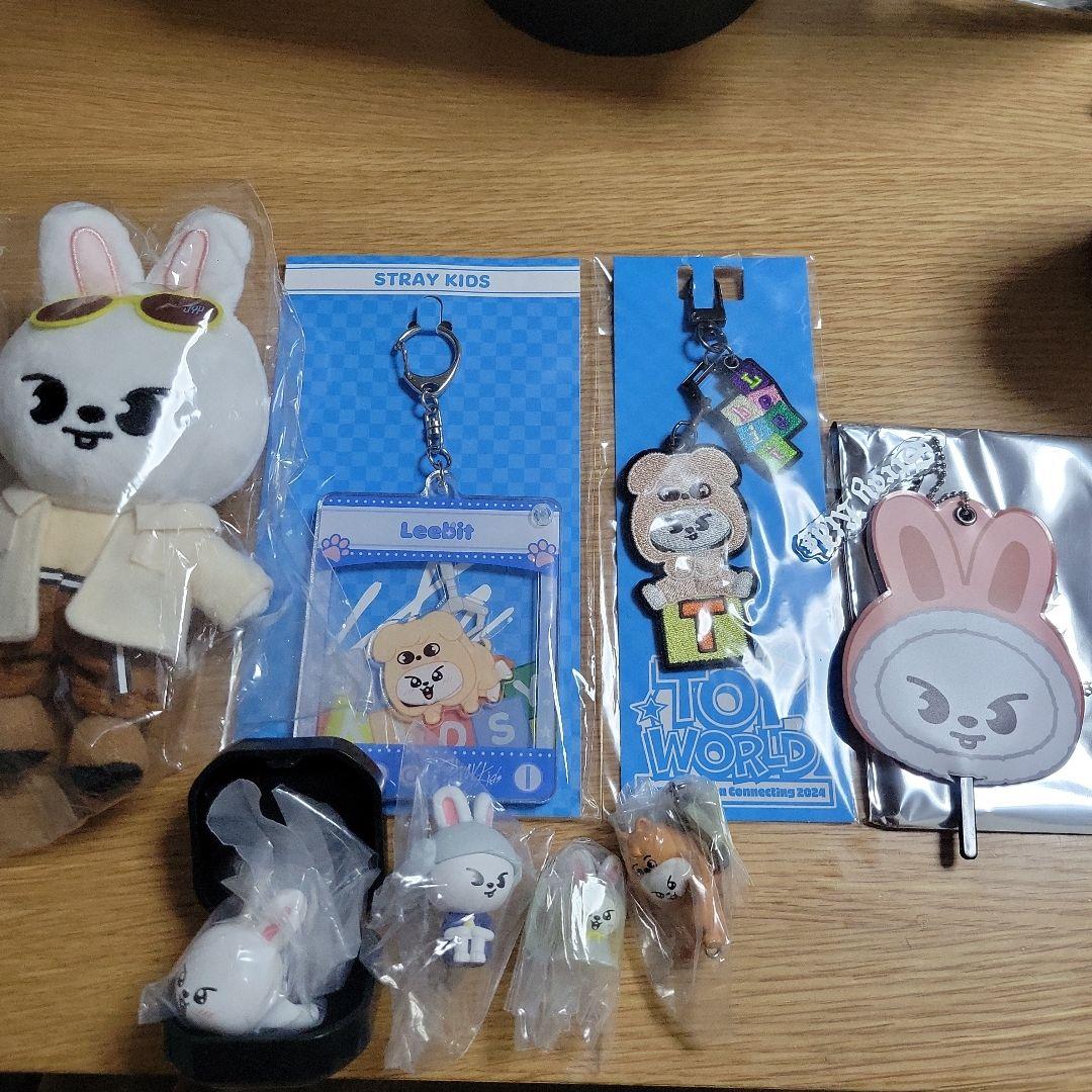 straykids リノ Leebit グッズ 　リノ　トレカ　まとめ売り Stray Kids リノ トレカ・グッズ まとめ売り - メルカリ