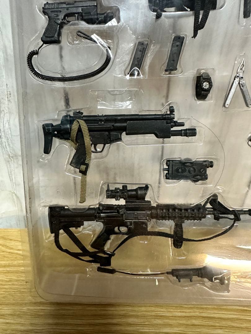 キ*ン様 Hot Toys S.W.A.T ver 2.0 フィギュア　ホットト