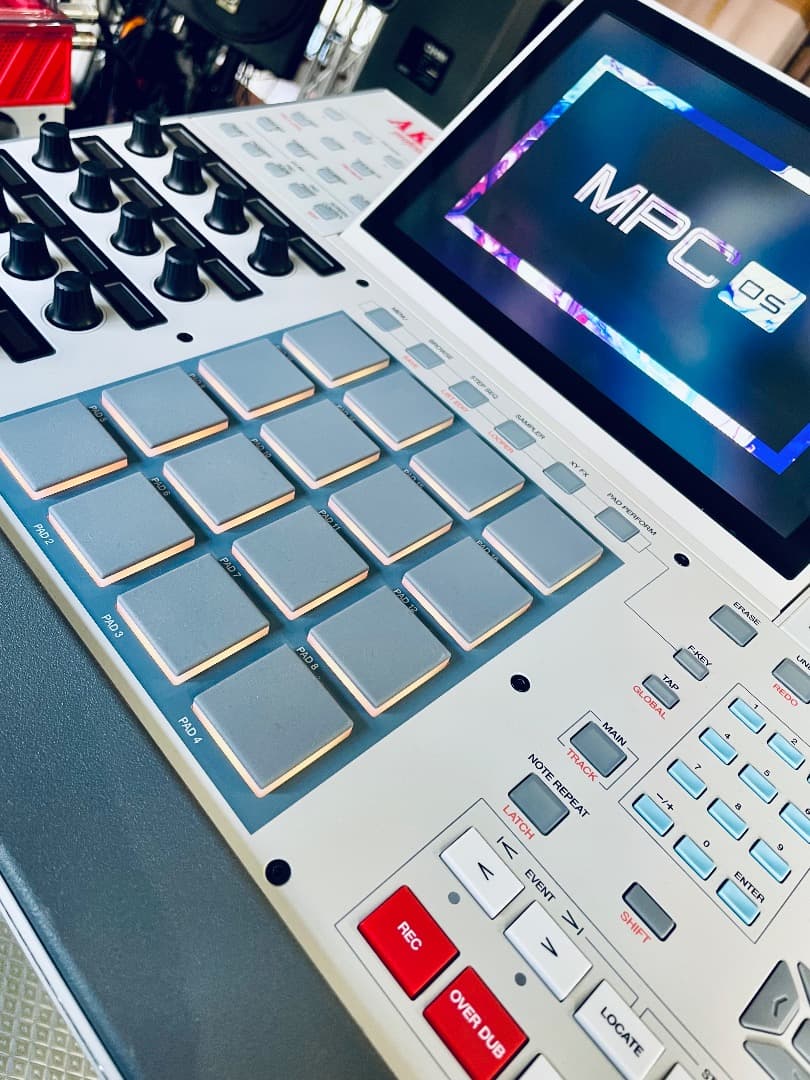 AKAI MPC X 純正カバー付 美品 売り切り 即発送!!
