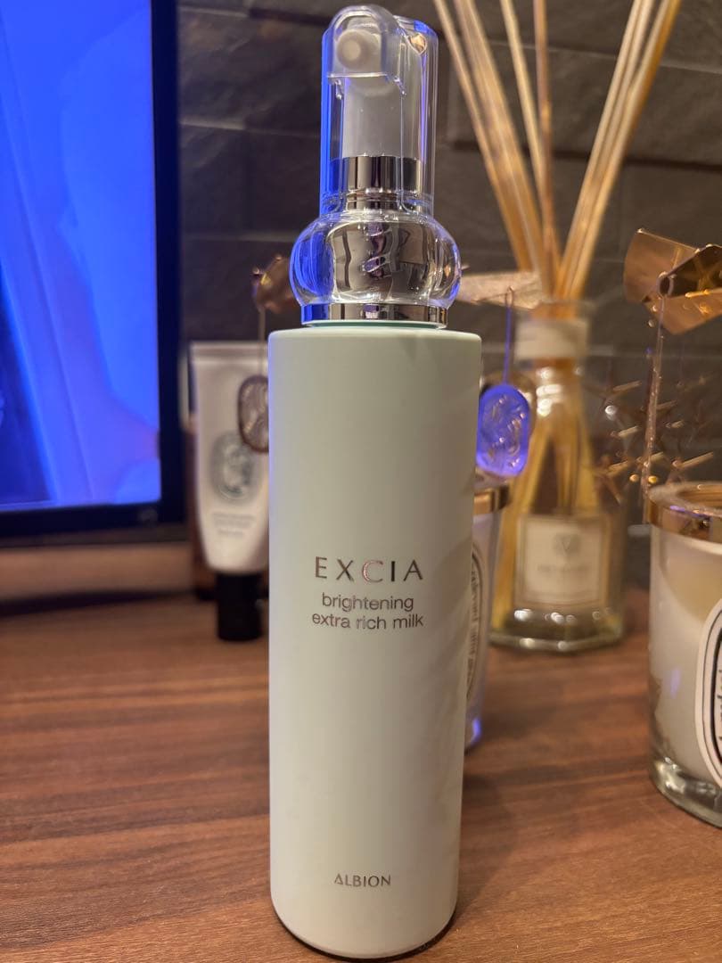アルビオンエクシアブライトニングエクストラリッチミルク　新品 EXCIA 乳液 アルビオン ALBION エクシア ブライトニング エクストラ