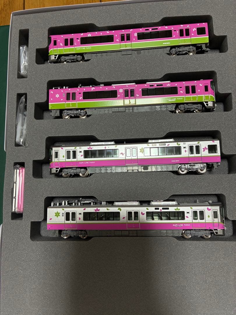 KATO ハピライン福井521系 Nゲージ 4両セット - メルカリ
