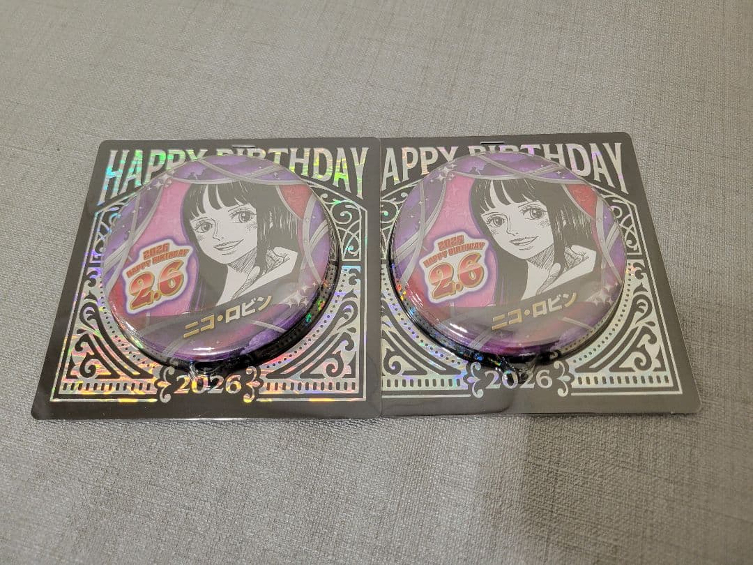 ワンピース バースデイ 缶バッジ 2個 ニコ・ロビン - メルカリ