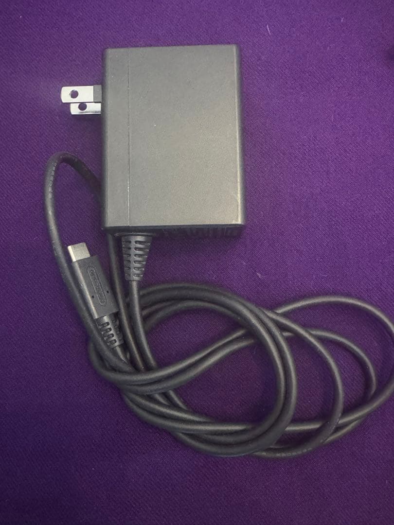 【美品】NintendoSwitch本体 青/赤 Joy-Con、充電グリップ他