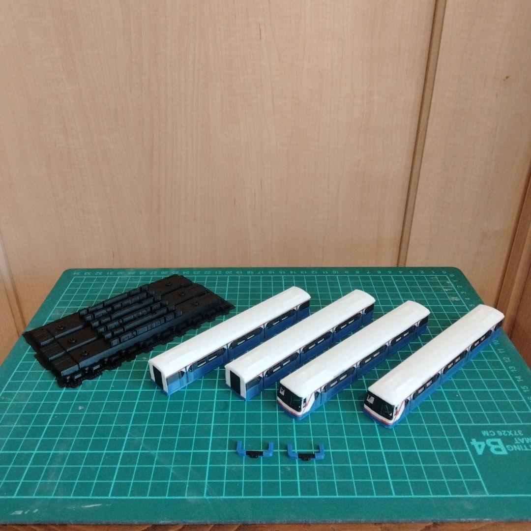 タイ・バンコク　高架鉄道風電車鉄道模型（Nゲージ・1/160）キット　4両セット
