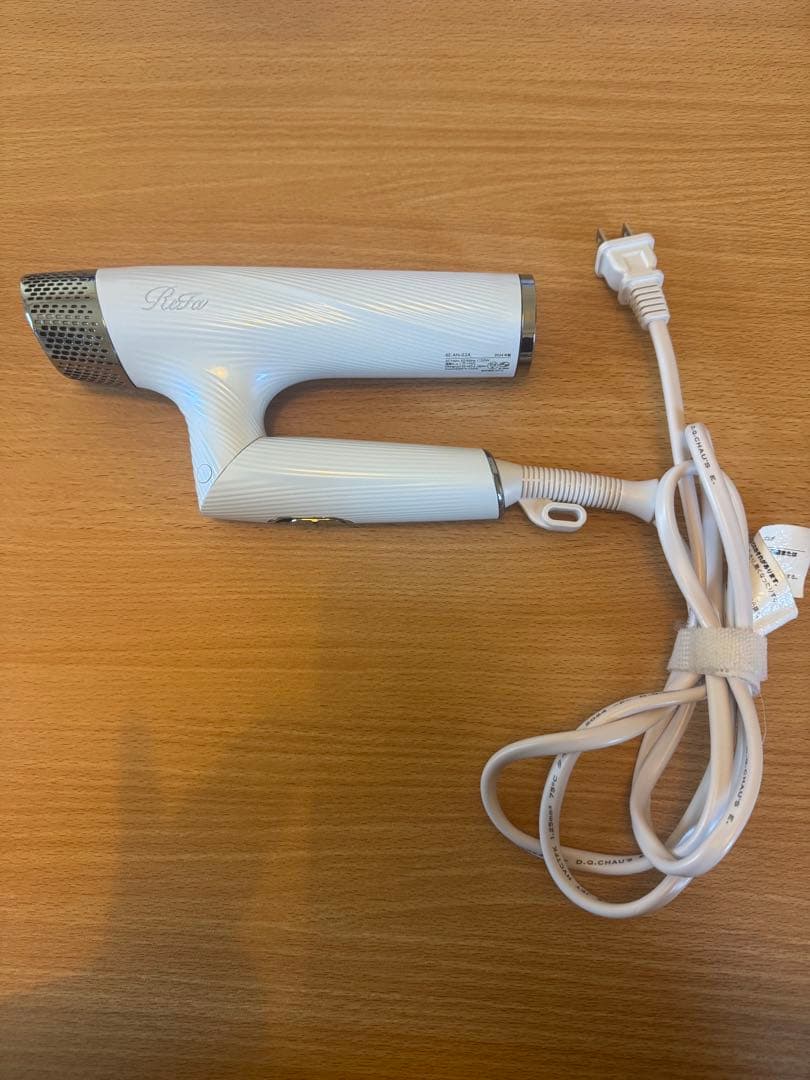 ももリファ　ビューテック ドライヤースマート　ホワイト